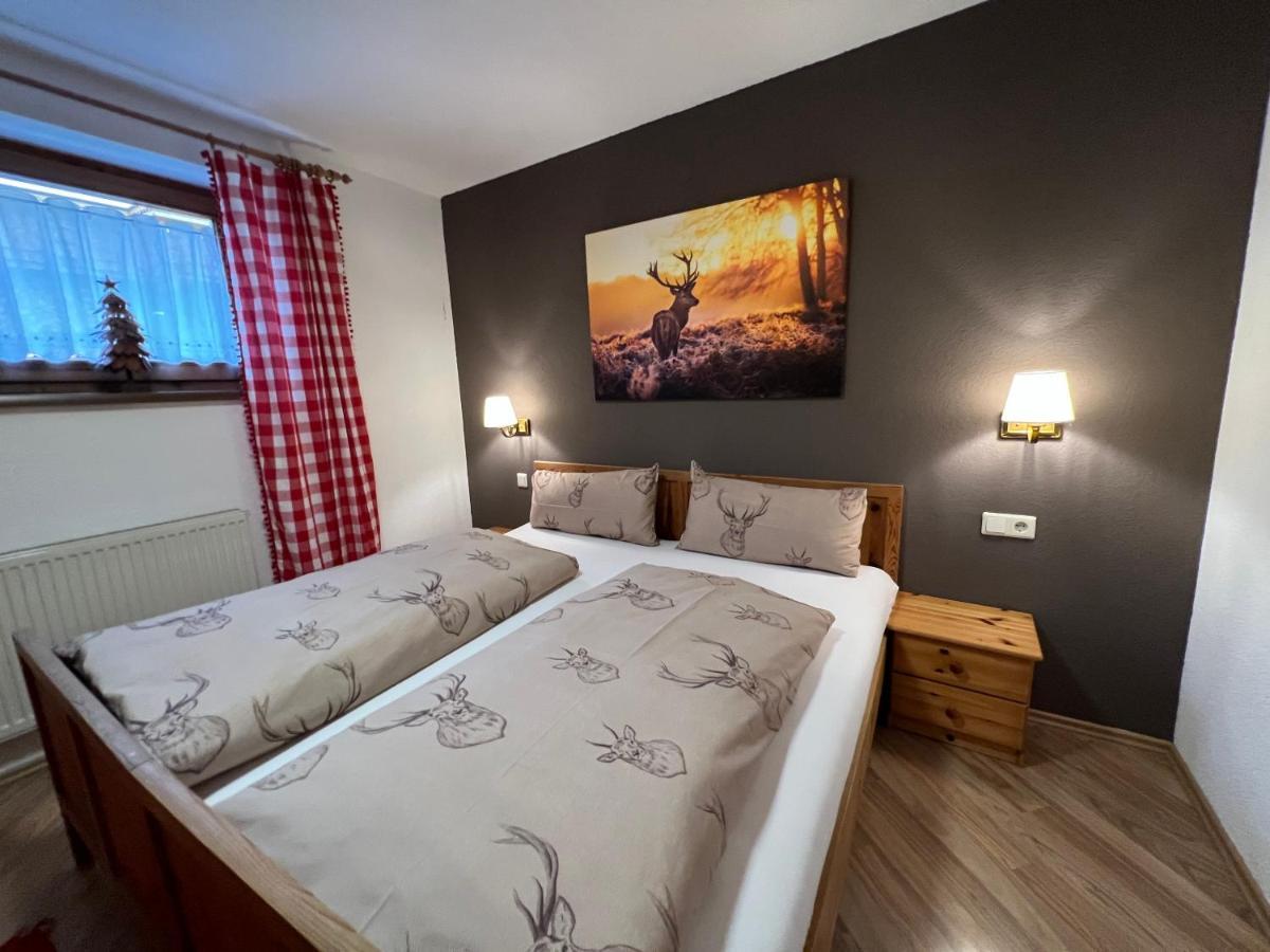 Ferienwohnung Steinbock Terrasse, Gartensauna, Garten, Grillplatz Stumm Eksteriør bilde